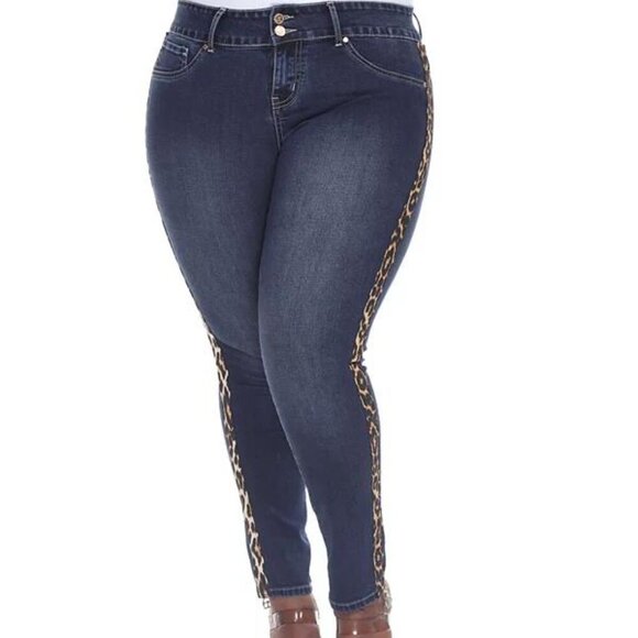 White Mark Plus Super Stretch Denim Cheetah Panel Jeans Dark Blue - Size 18 NWT - Picture 3 of 6